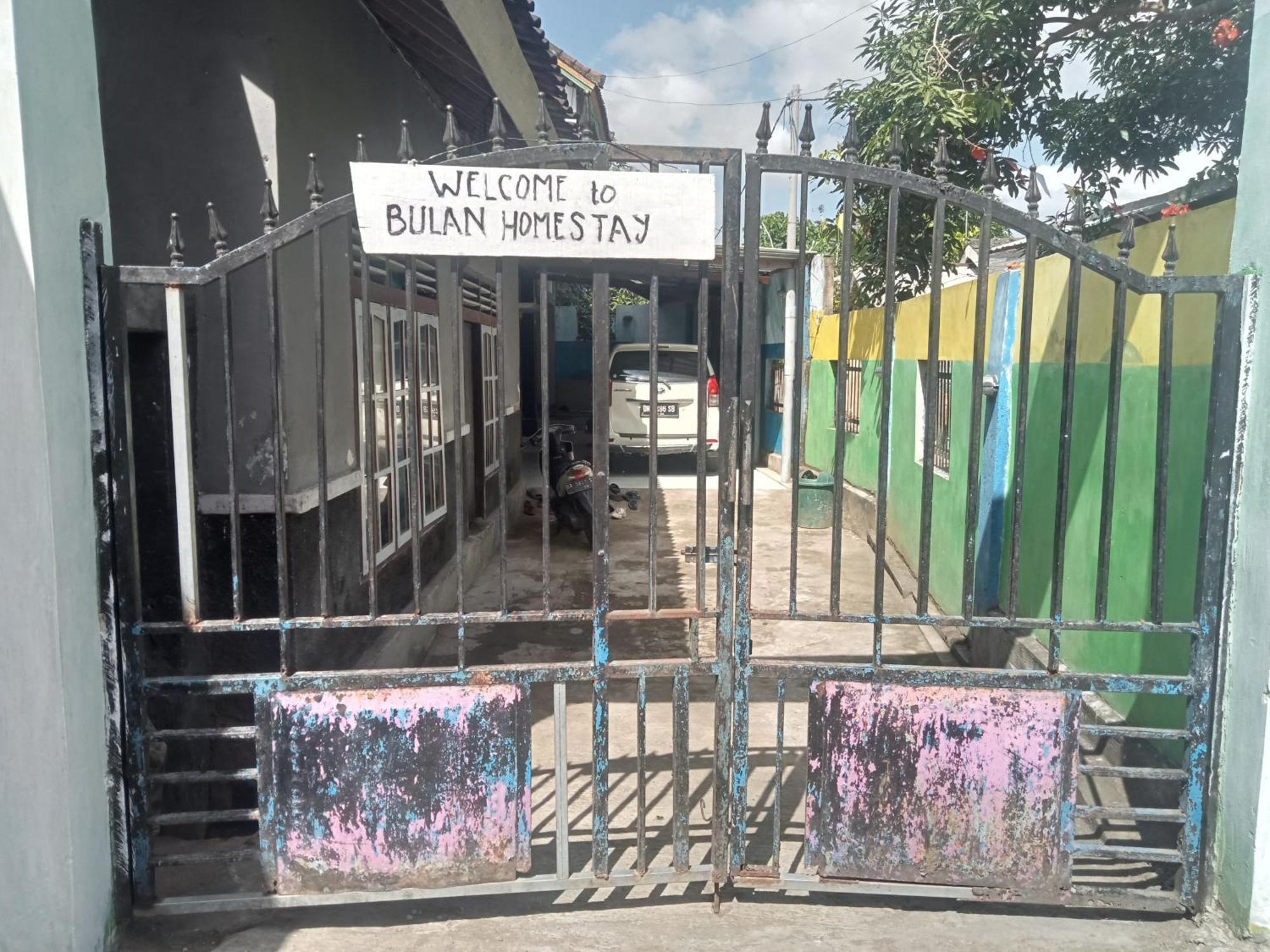 Bulan Homestay Plambi Εξωτερικό φωτογραφία